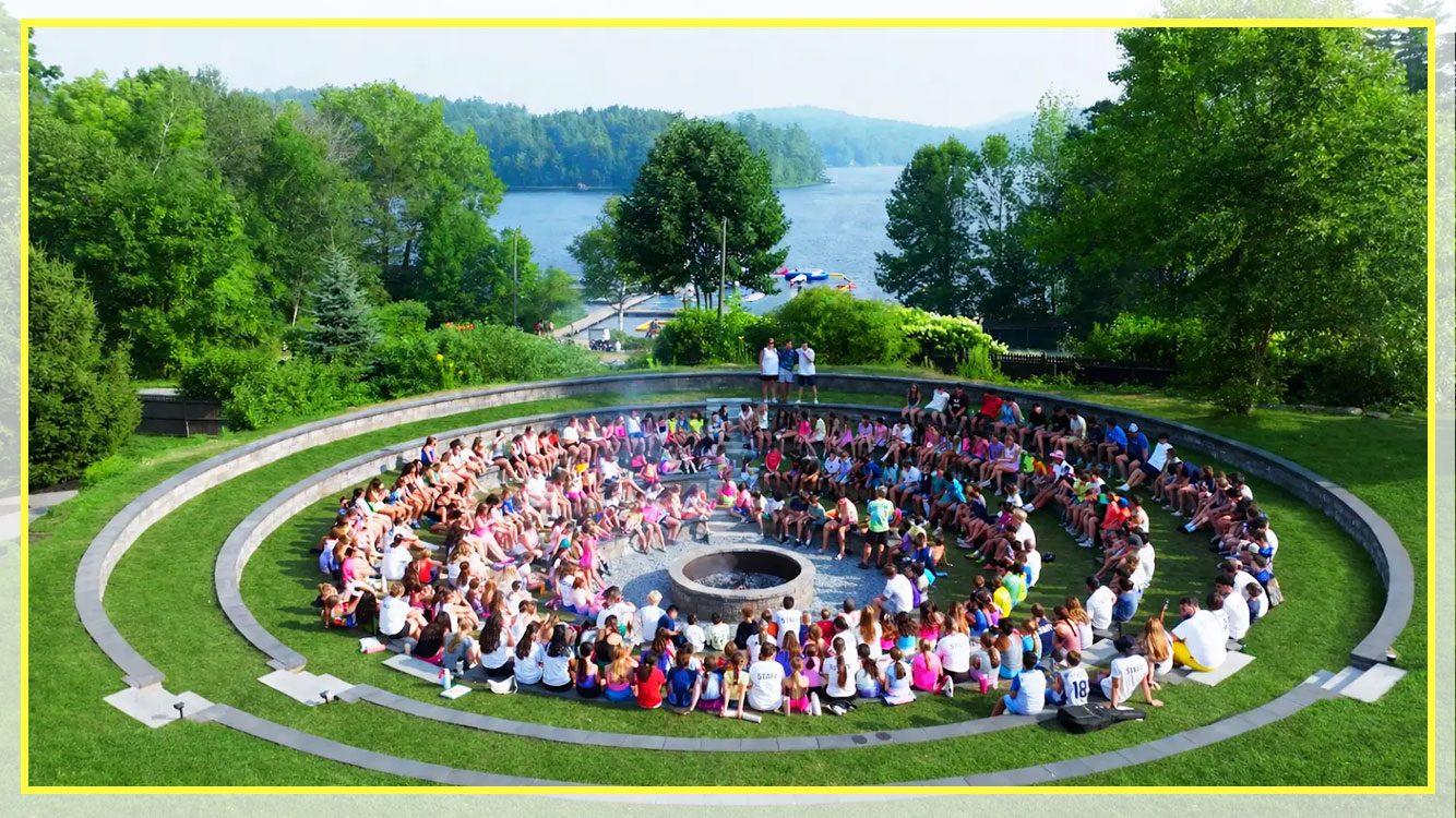 ampitheatre-lake